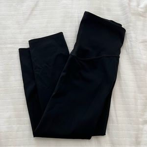 Spanx Women’s Cropped Booty Boost Active Leggings Black Size Small